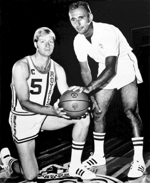 根据官方解 根据官方解