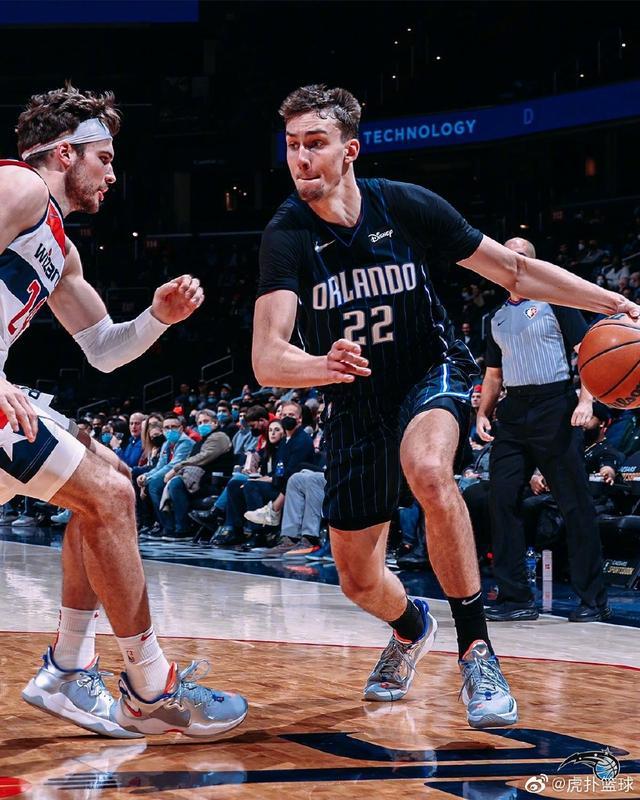 尤为明显 尤为明显