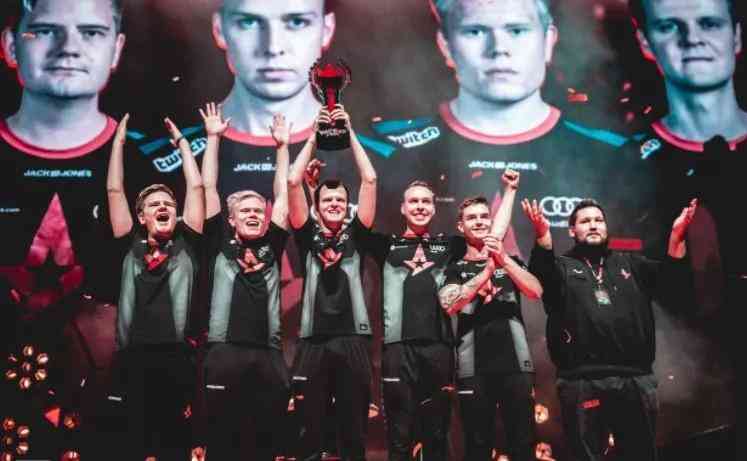 传一体的超 传一体的超