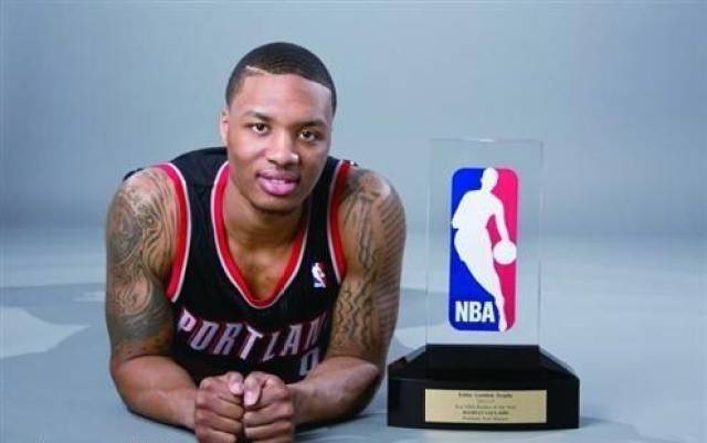 时提供更大 时提供更大