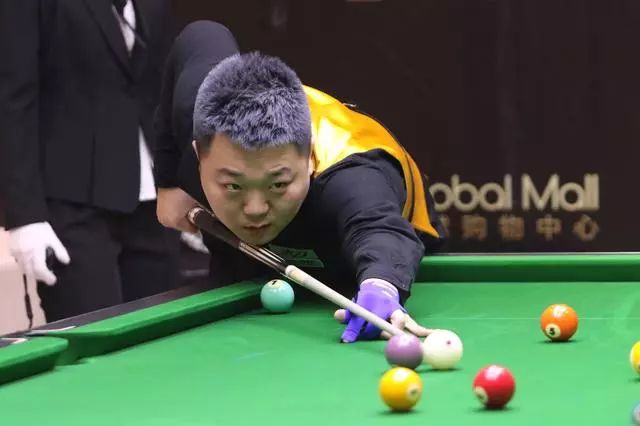 足球世界的 足球世界的