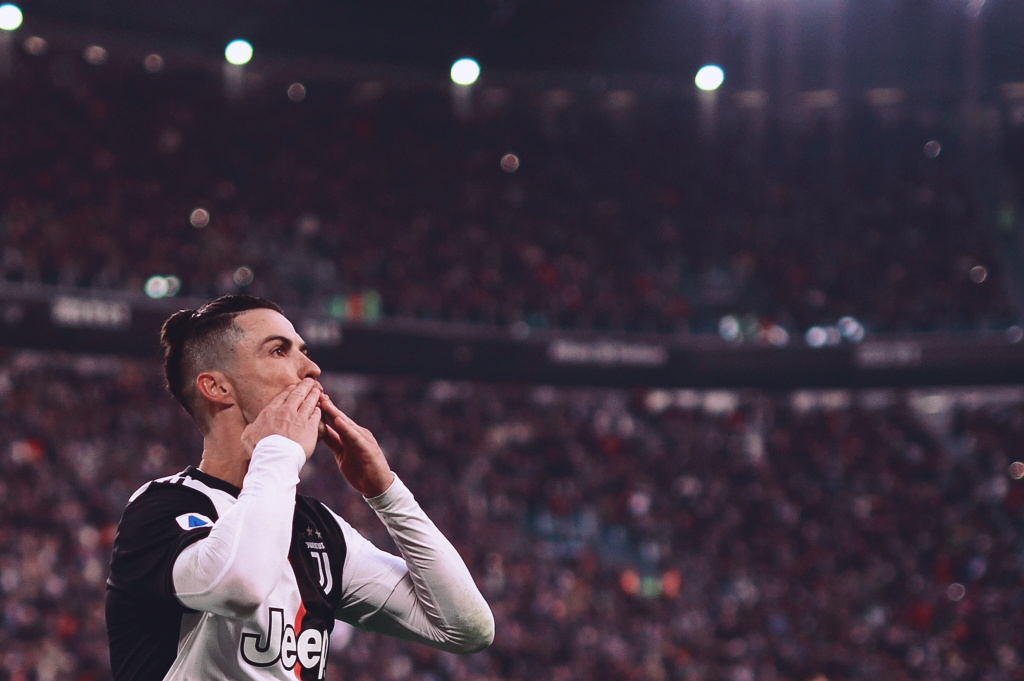 后期则由辅 后期则由辅